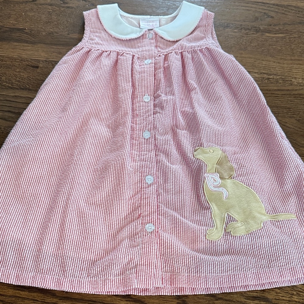 Stitchy Fish Light Red Seersucker Sleeveless Dress with Dog Applique - Picture 9 of 9